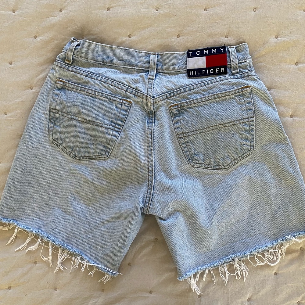 Vintage Tommy Shorts - Picture 4 of 4